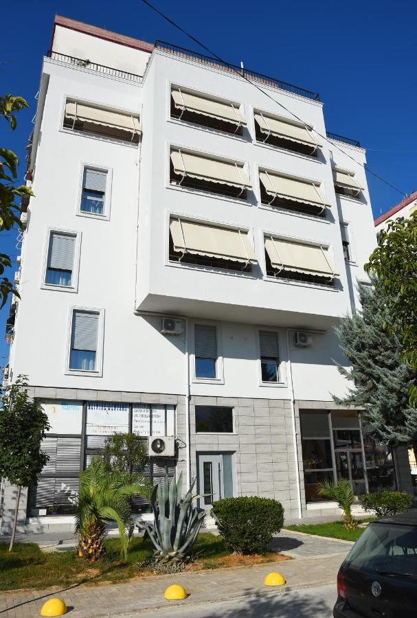 Click Apartments - Tirana Zewnętrze zdjęcie