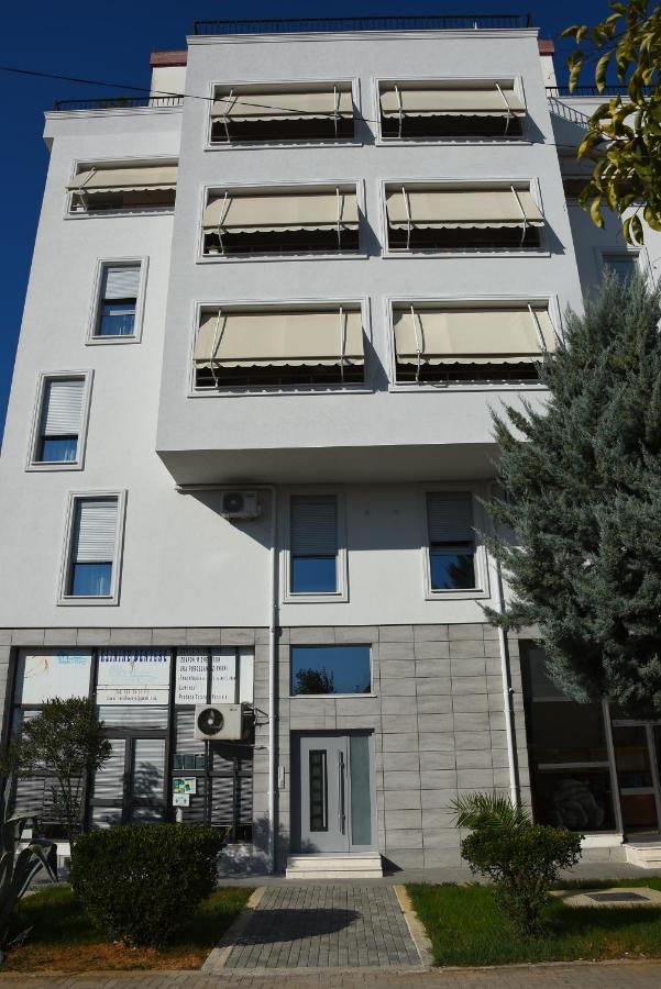 Click Apartments - Tirana Zewnętrze zdjęcie